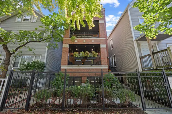 Address Withheld By Seller, Chicago, IL 60614
