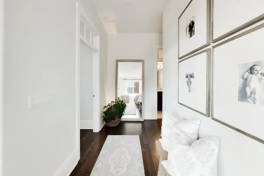 105 S Cottage Hill Avenue #405, Elmhurst, IL 60126 - #3