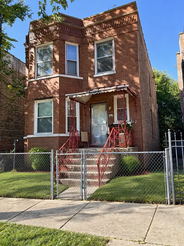 730 N Troy Street, Chicago, IL 60612