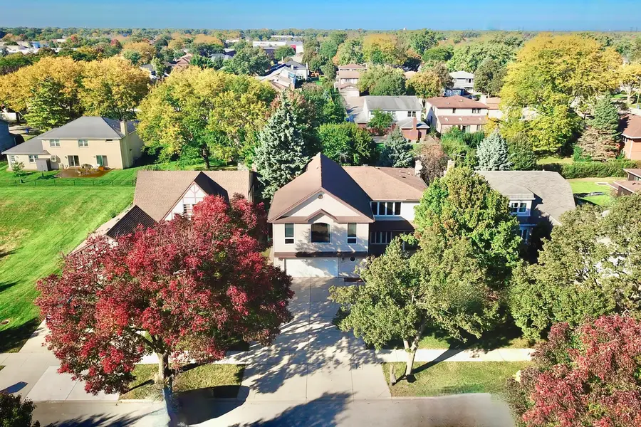 1000 E Ardyce Lane, Mount Prospect, IL 60056 - #2