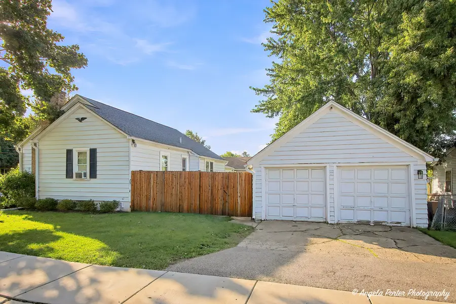 906 Ridge Avenue, Mundelein, IL 60060 - #3