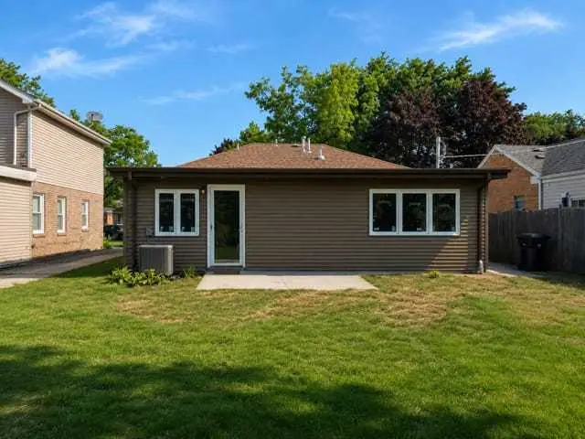 5809 W Main Street, Morton Grove, IL 60053 - #2