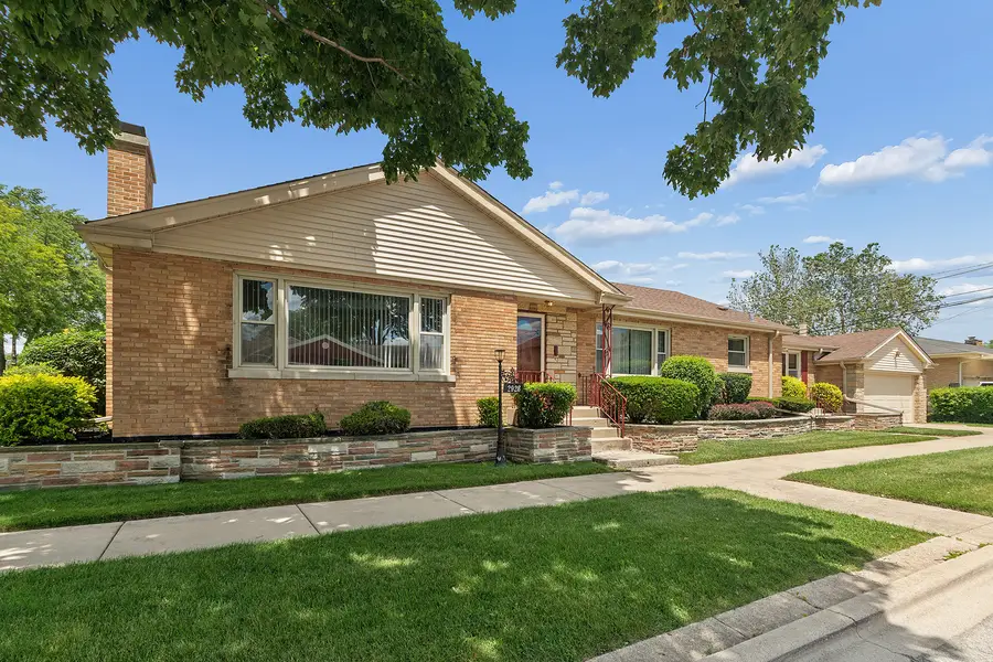 2928 W 92nd Street, Evergreen Park, IL 60805 - #2