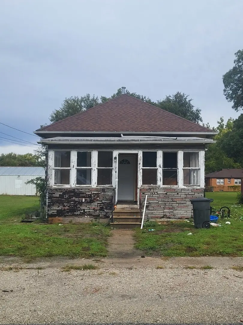 420 W Grant Street, Streator, IL 61364 - #1