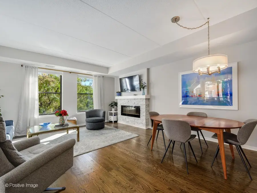 2335 W Belle Plaine Avenue #209, Chicago, IL 60618 - #3