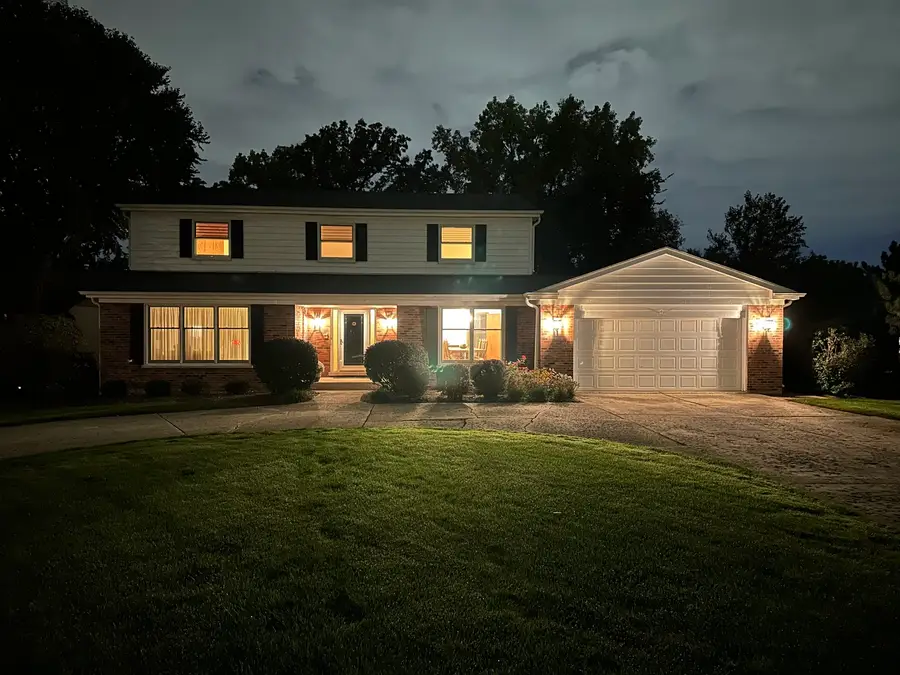 570 N Forest Drive, Addison, IL 60101 - #2