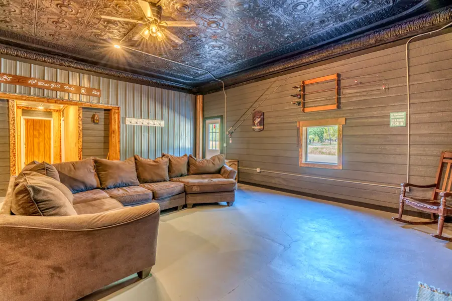 305 E Jefferson Avenue, Nason, IL 62816 - #3