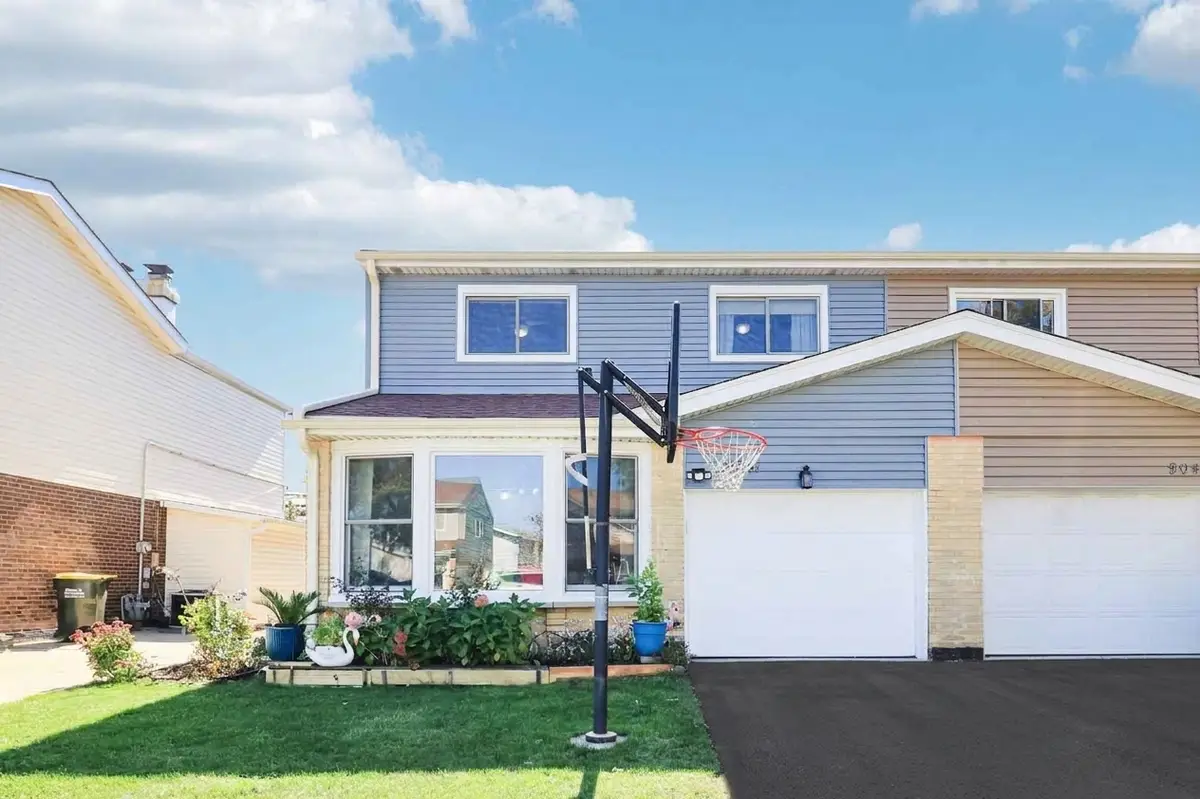 9041 W Oaks Avenue, Des Plaines, IL 60016 - #1