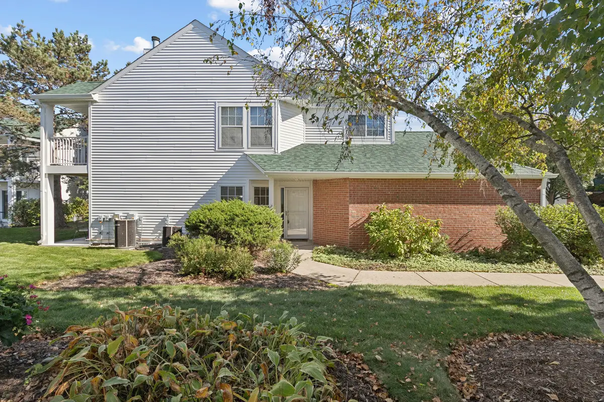 110 Hemstead Street, Lake Bluff, IL 60044 - #1