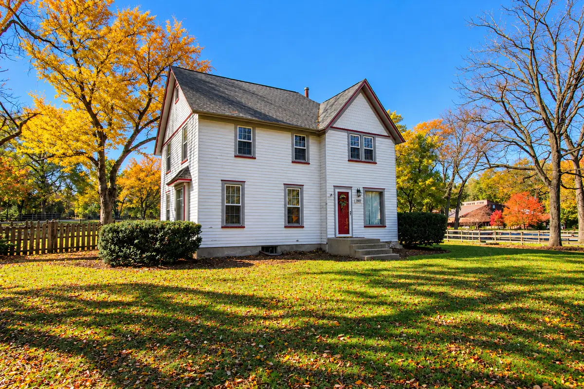 3017 Country Club Road, Woodstock, IL 60098 - #1
