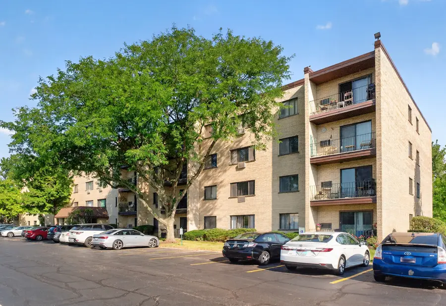 7211 Wolf Road #109A, Indian Head Park, IL 60525 - #2