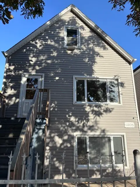 4605 S Fairfield Avenue, Chicago, IL 60632