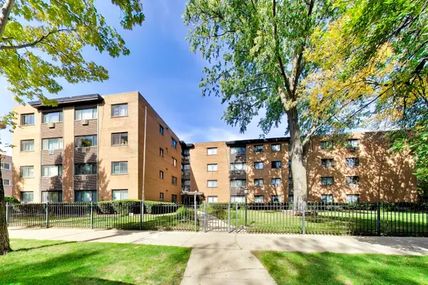 1600 W Greenleaf Avenue #102, Chicago, IL 60626