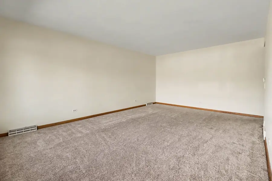 504 E Butterfield Road, Elmhurst, IL 60126 - #3