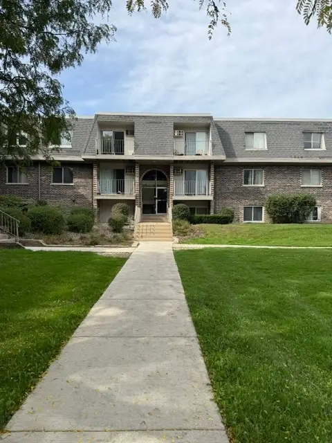 838 Jonathon Court #107, Prospect Heights, IL 60070