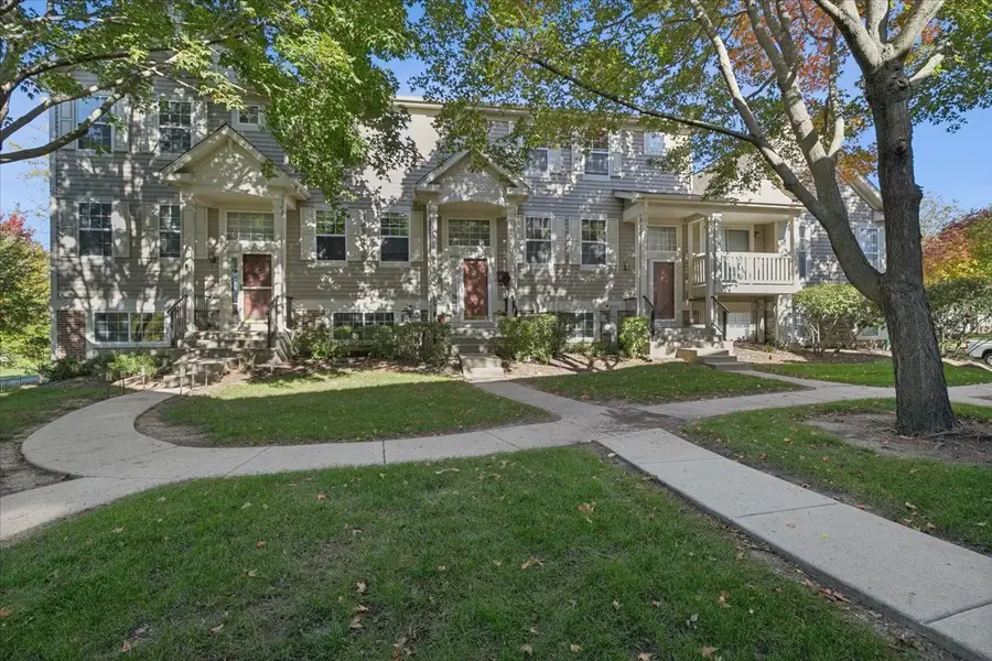 1107 Manchester Circle, Grayslake, IL 60030 - #2