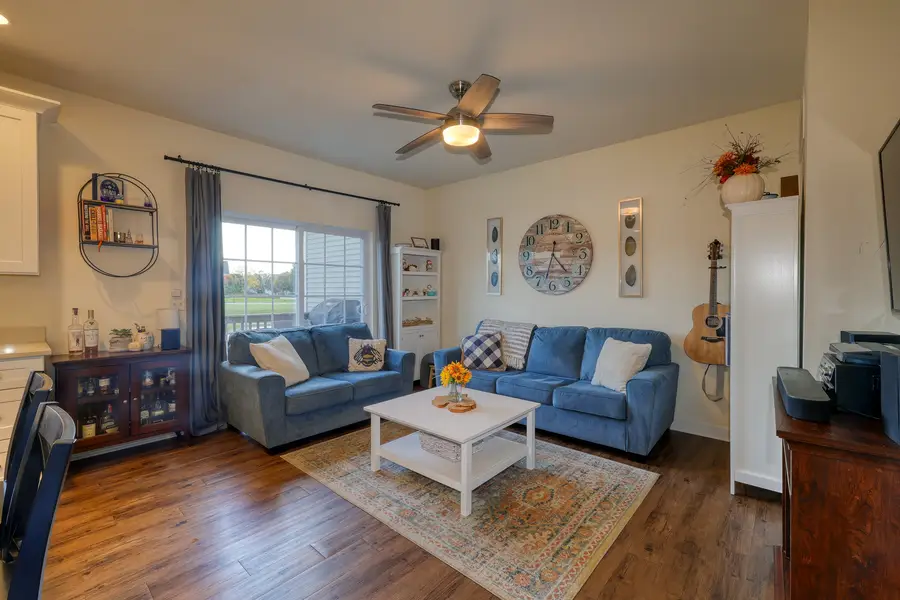 1127 Freedom Road, Elburn, IL 60119 - #3