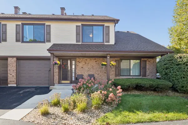 9239 Woodbury Court, Orland Park, IL 60462