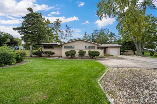 1S414 School Street, Lombard, IL 60148