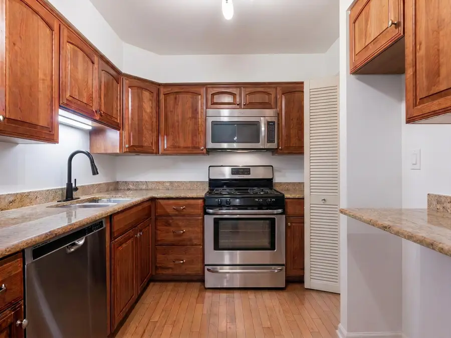 1220 Park Avenue #126, Highland Park, IL 60035 - #3