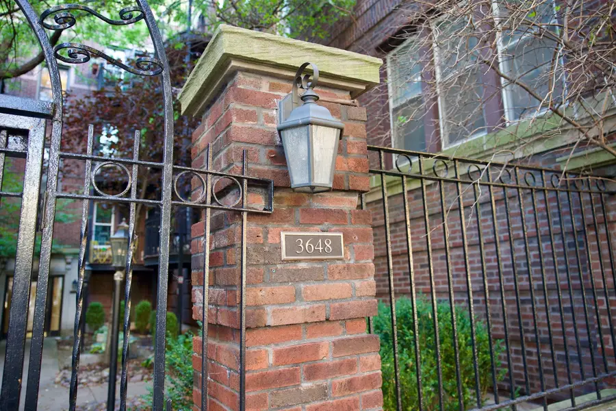 3648 N Pine Grove Avenue #3J, Chicago, IL 60613 - #3