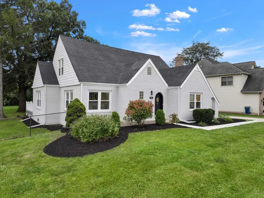 15W105 Harrison Street, Elmhurst, IL 60126 - #3