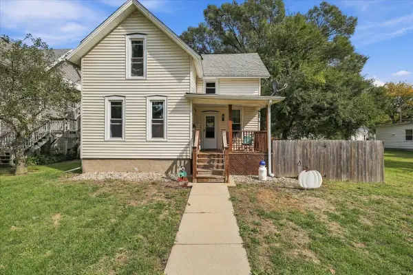 510 6th Avenue, Sterling, IL 61081
