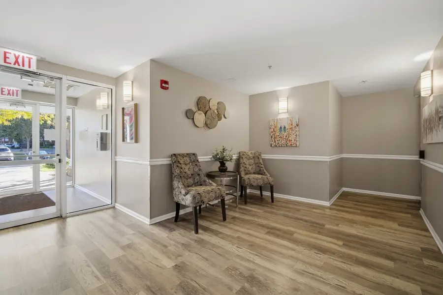 190 N Milwaukee Avenue #303, Wheeling, IL 60090 - #2
