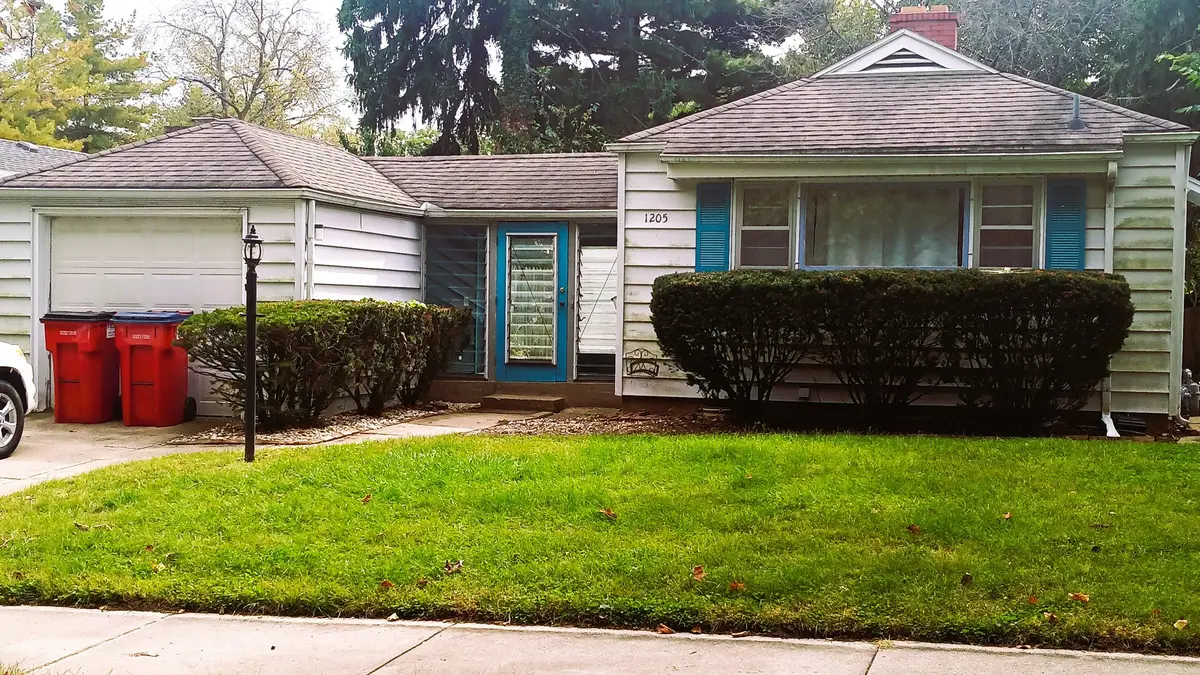 1205 W Daniel Street, Champaign, IL 61821 - #1