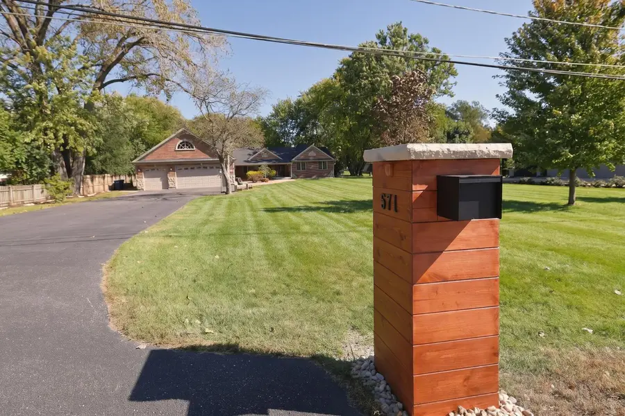 5S571 S Tuthill Road, Naperville, IL 60563 - #2