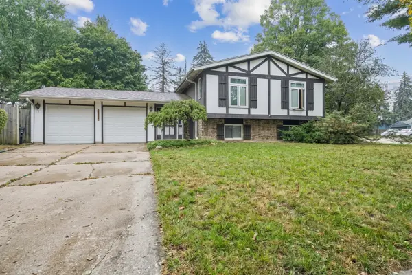 1013 Cardiff Drive, Crystal Lake, IL 60014
