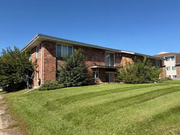 1768 S Hance Drive #2, Freeport, IL 61032