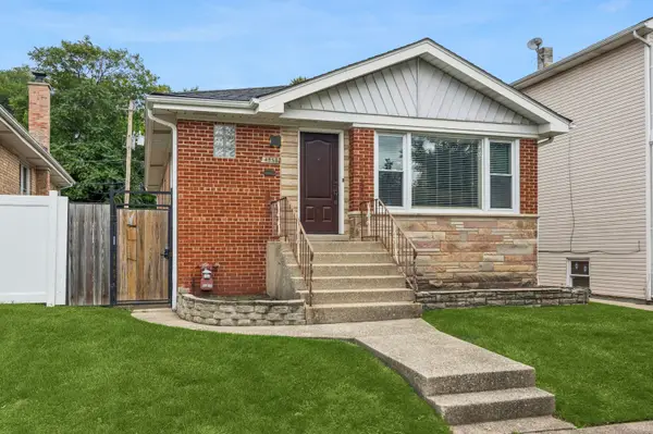 4958 W Cullom Avenue, Chicago, IL 60641
