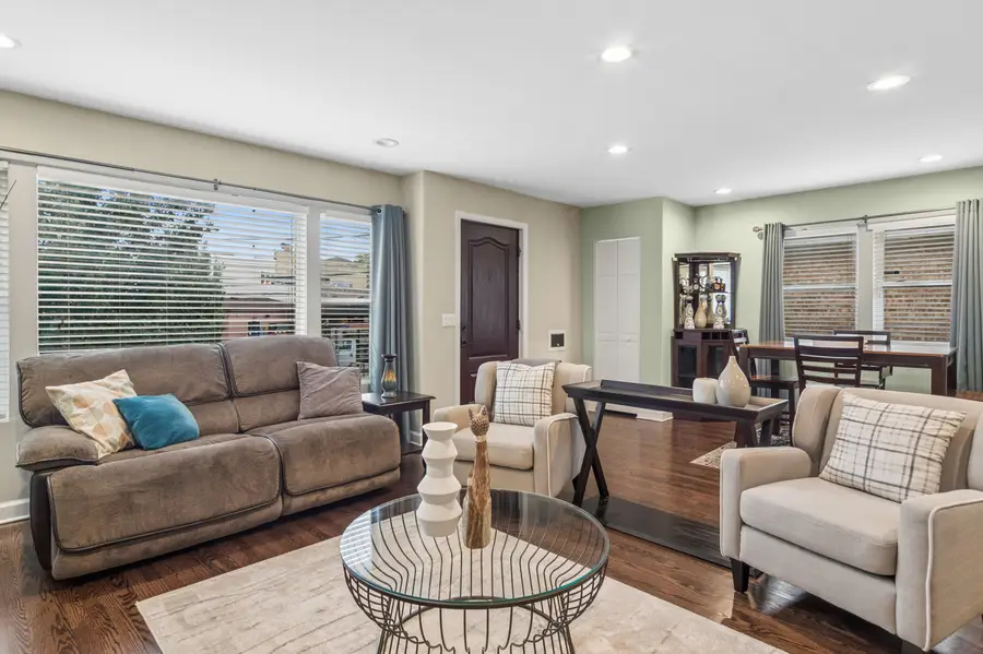 4958 W Cullom Avenue, Chicago, IL 60641 - #2
