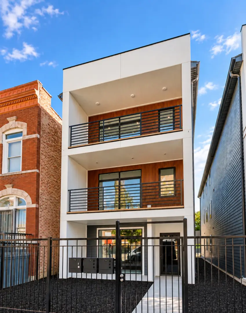 2917 W Arthington Street, Chicago, IL 60612 - #1