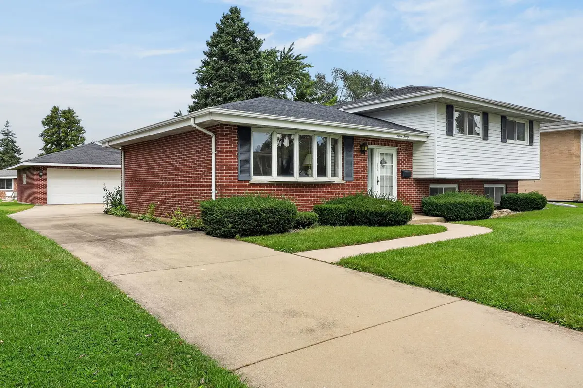 1520 W Holtz Avenue, Addison, IL 60101 - #1