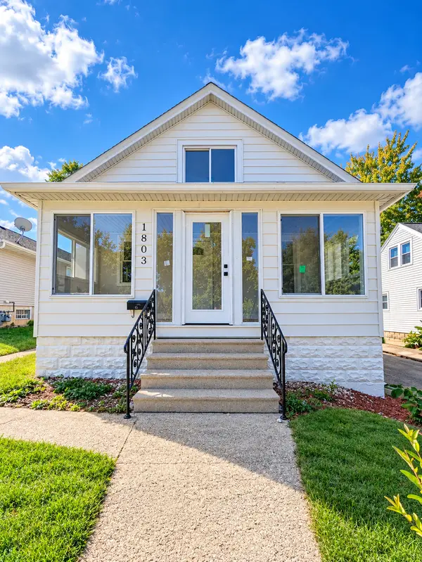 1803 N Center Street, Crest Hill, IL 60403