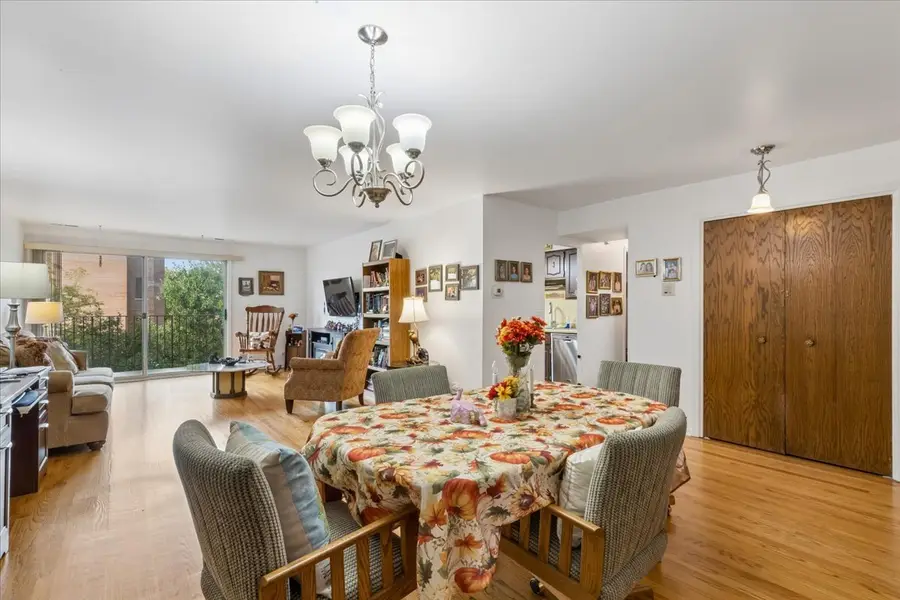 8630 Ferris Avenue #404, Morton Grove, IL 60053 - #3