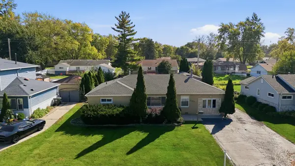 665 Illinois Boulevard, Hoffman Estates, IL 60169