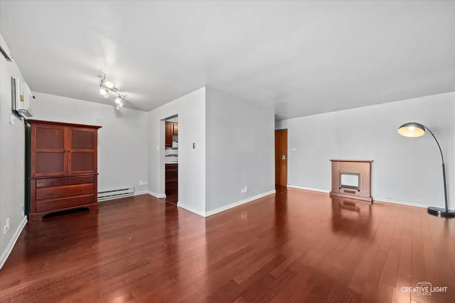 9717 S Keeler Avenue #207, Oak Lawn, IL 60453 - #2