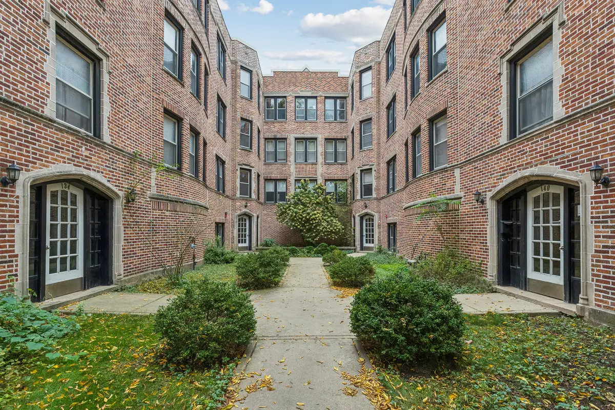 136 Clyde Avenue #2S, Evanston, IL 60202 - #1
