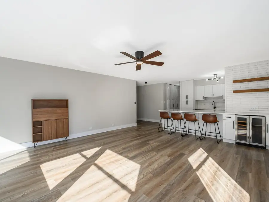 30 E Elm Street #18B, Chicago, IL 60611 - #2