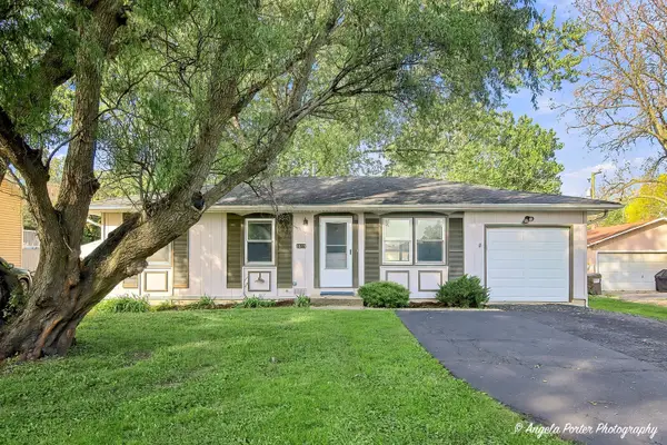 1815 Beach Road, McHenry, IL 60050