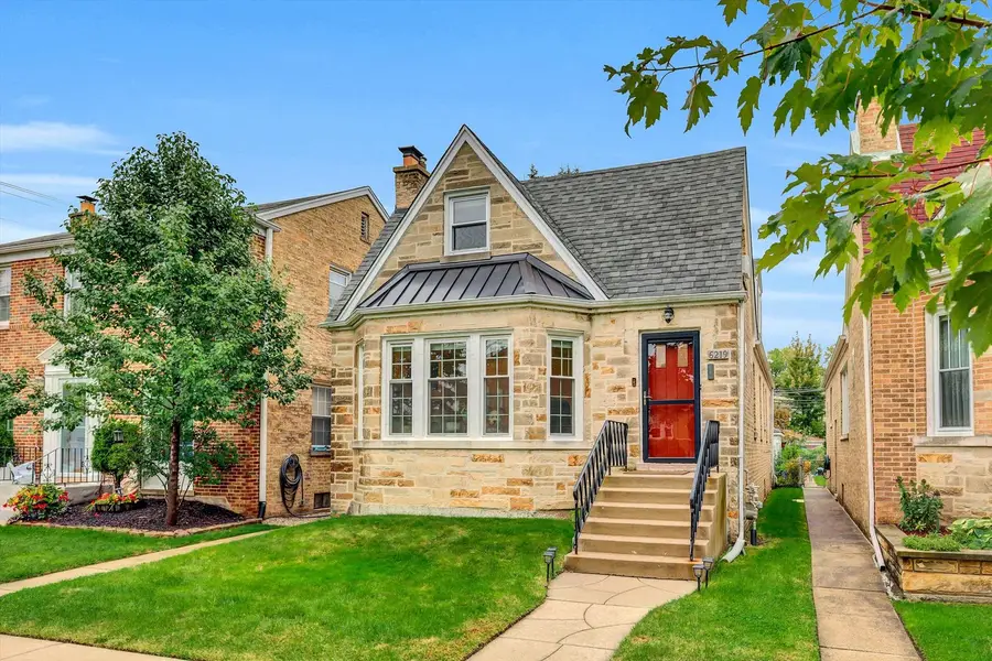 6219 W Holbrook Street, Chicago, IL 60646 - #3