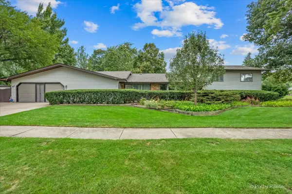 400 E Thacker Street, Hoffman Estates, IL 60169