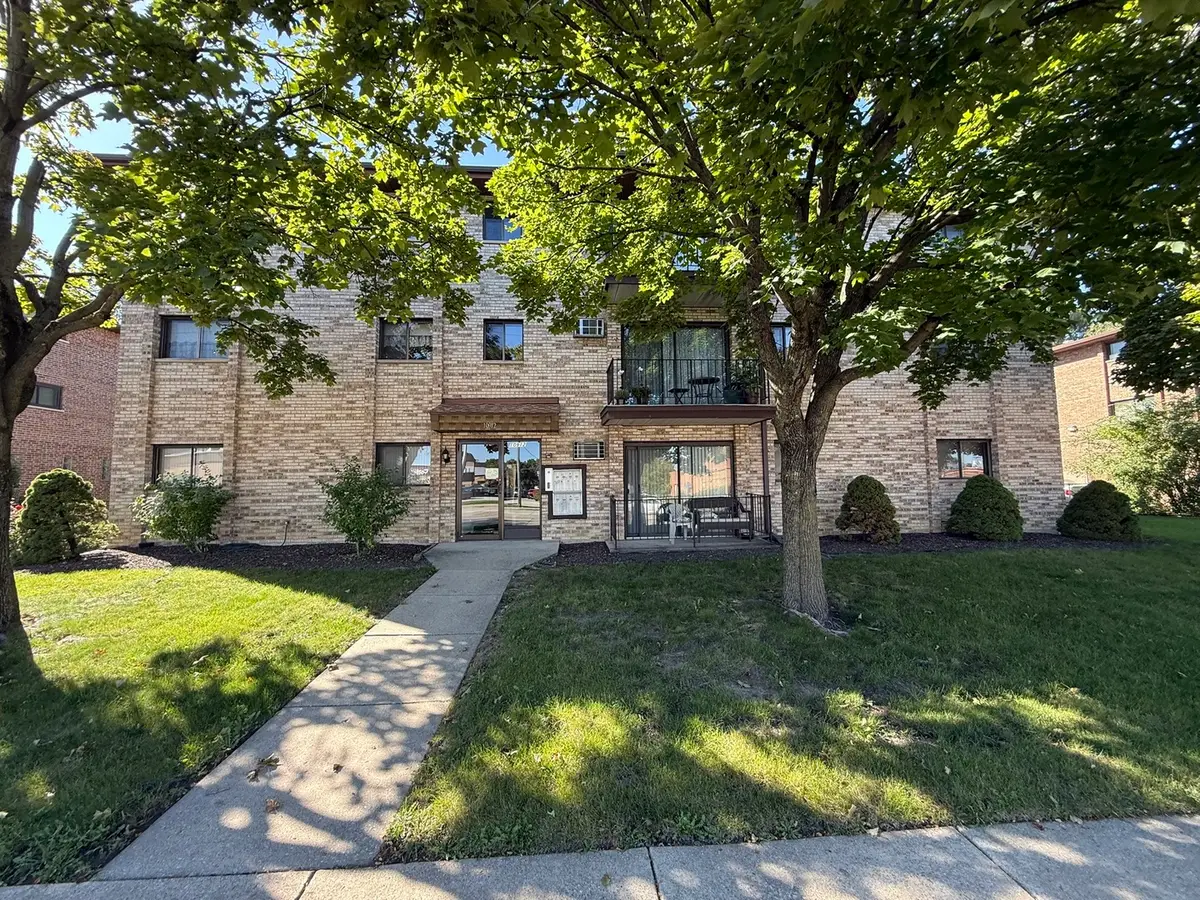 10912 Central Avenue #203, Chicago Ridge, IL 60415 - #1
