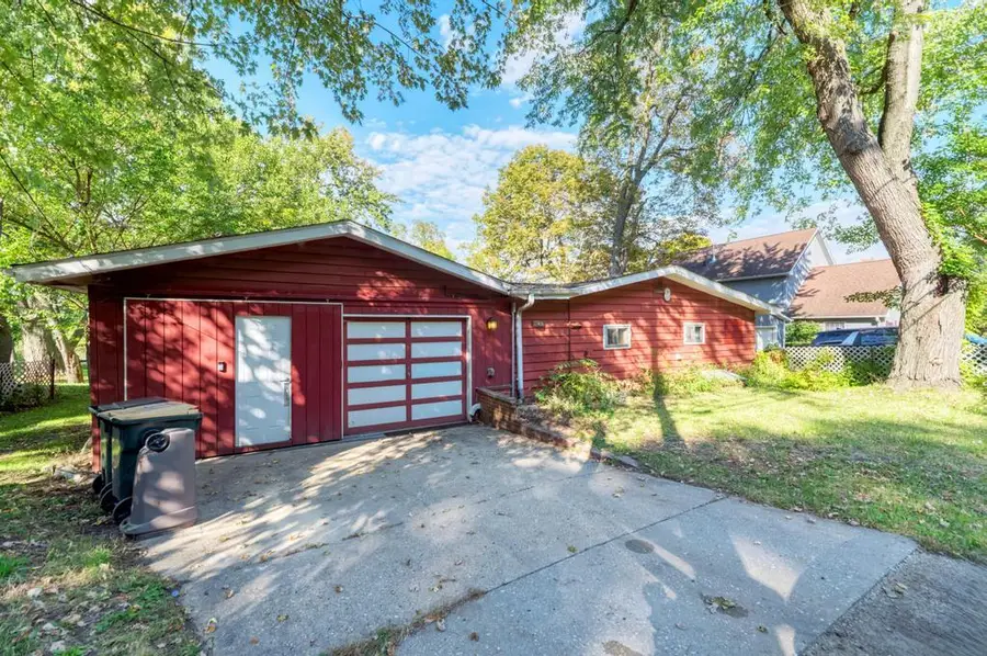 9237 Van Emmon Road, Yorkville, IL 60560 - #2