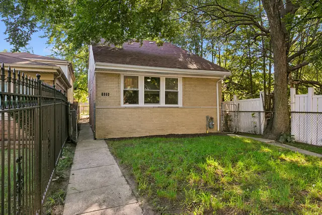 6853 S Langley Avenue, Chicago, IL 60637 - #2