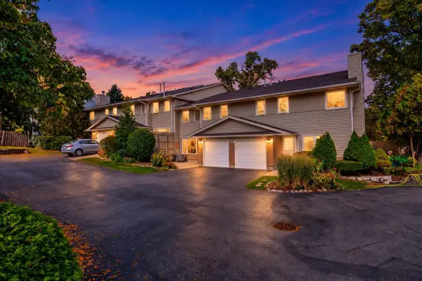 473 River Bend Circle #115, Naperville, IL 60540