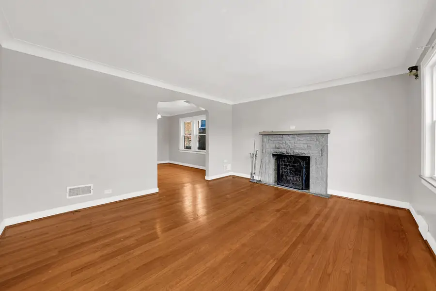 5714 S Whipple Street, Chicago, IL 60629 - #2